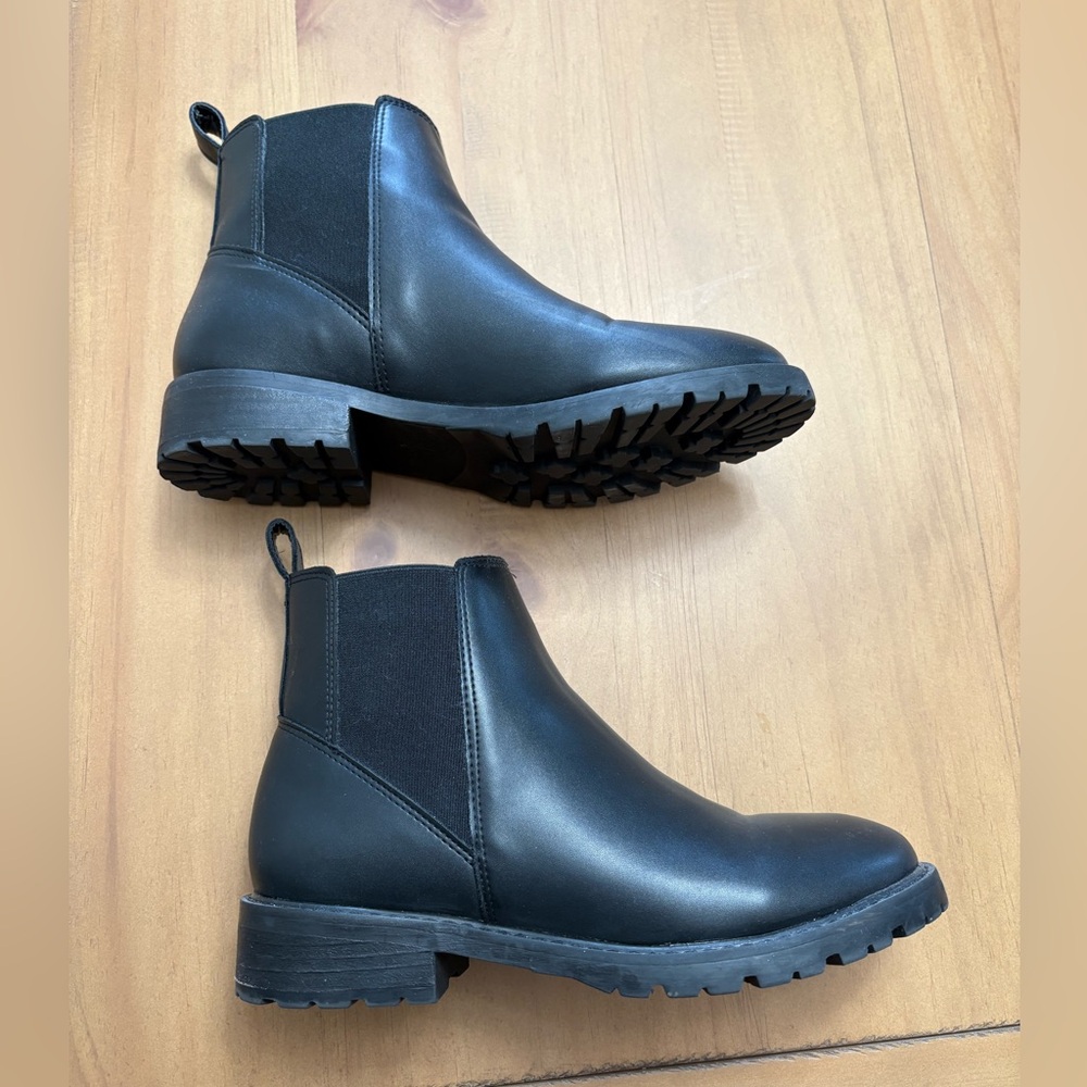 Steve Madden Booties - Black, 7